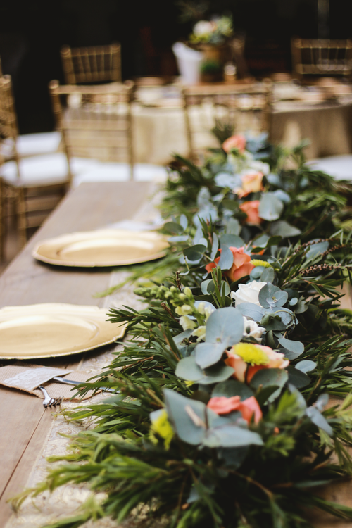 Elegant wedding table decoration setup